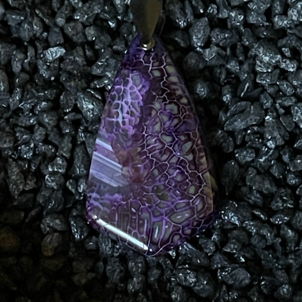 Quartz Agate Dragon Vein Pendant Natural Stone 2” x 1” Unique Shape. Great gift.